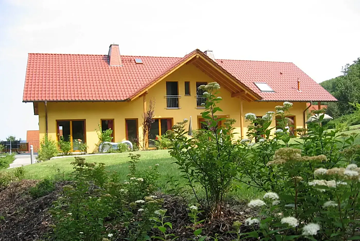 Urlaub mit Hund & Familie im Natur-Ferienpark Am Holsterturm