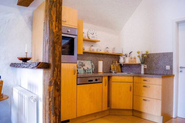 Traumwohnung „Jolly Jumper“ auf idyllischem Reiterhof Nähe Burg Elz