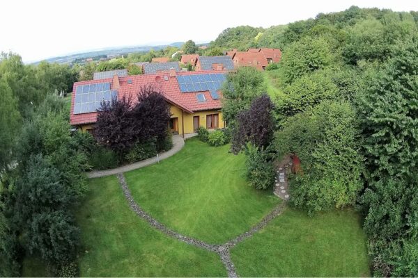 Urlaub mit Hund & Familie im Natur-Ferienpark Am Holsterturm